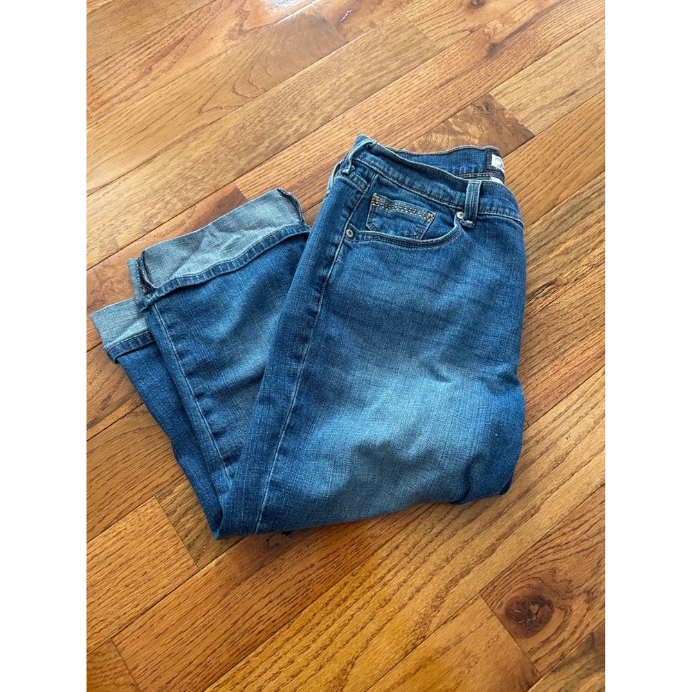 Vtg Levi's 515 Capri Jeans Womens 10 Medium Wash Blue Denim Cropped Stretch Pant